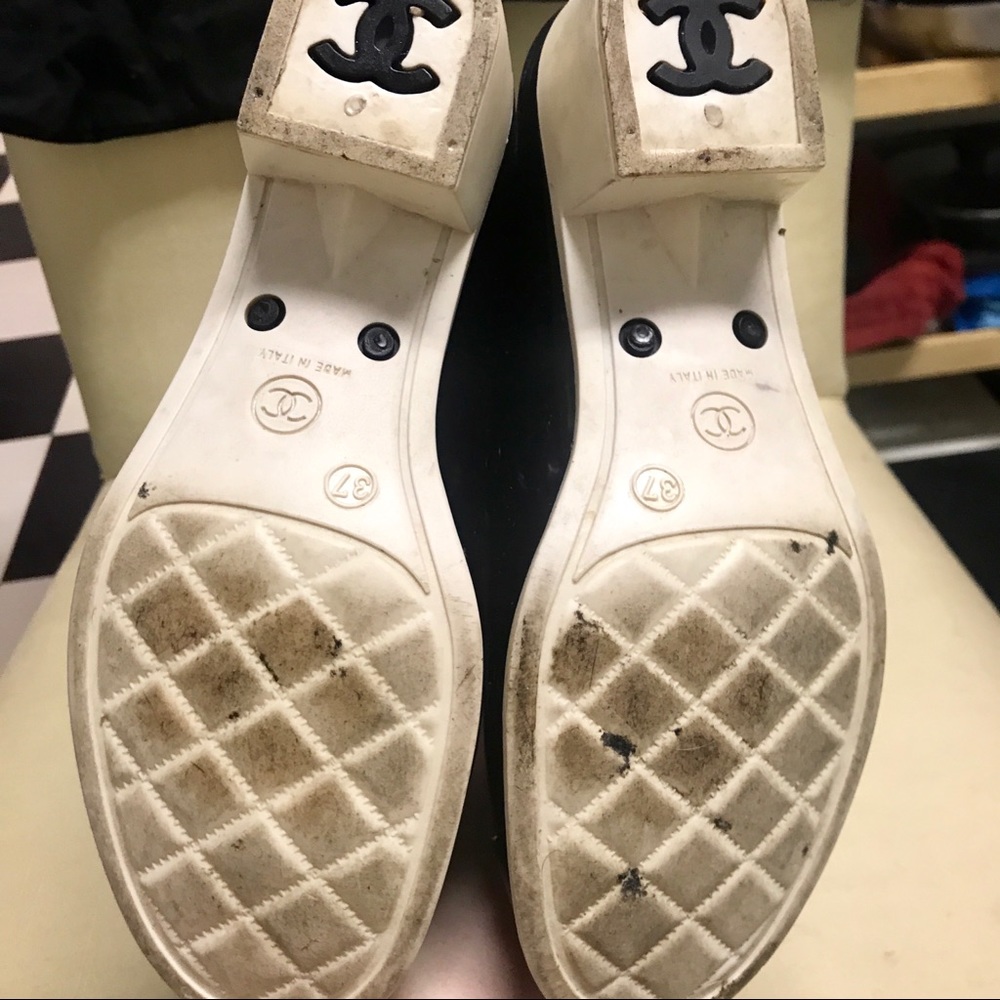 SOLD Authentic CHANEL Rain Boots - Picture 8 of 8